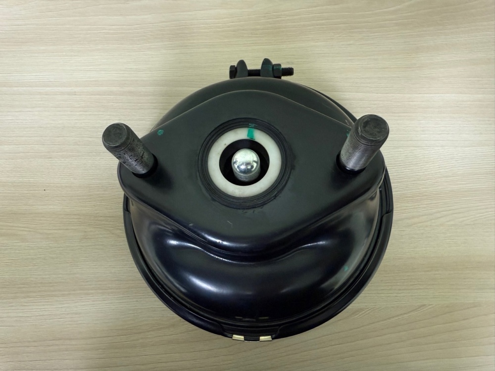 Камера тормозная передняя тип 27 на КамАЗ 54901 (ан. BS3581-K141390N00) правая сторона / WABCO 4235090220