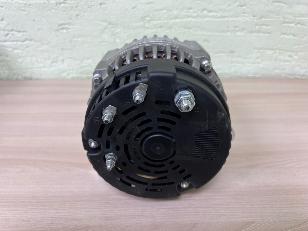 Генератор MAHLE AAN8174 для КАМАЗ, НЕФАЗ с двигателем КАМАЗ ЕВРО-2 / MAHLE AAN8174