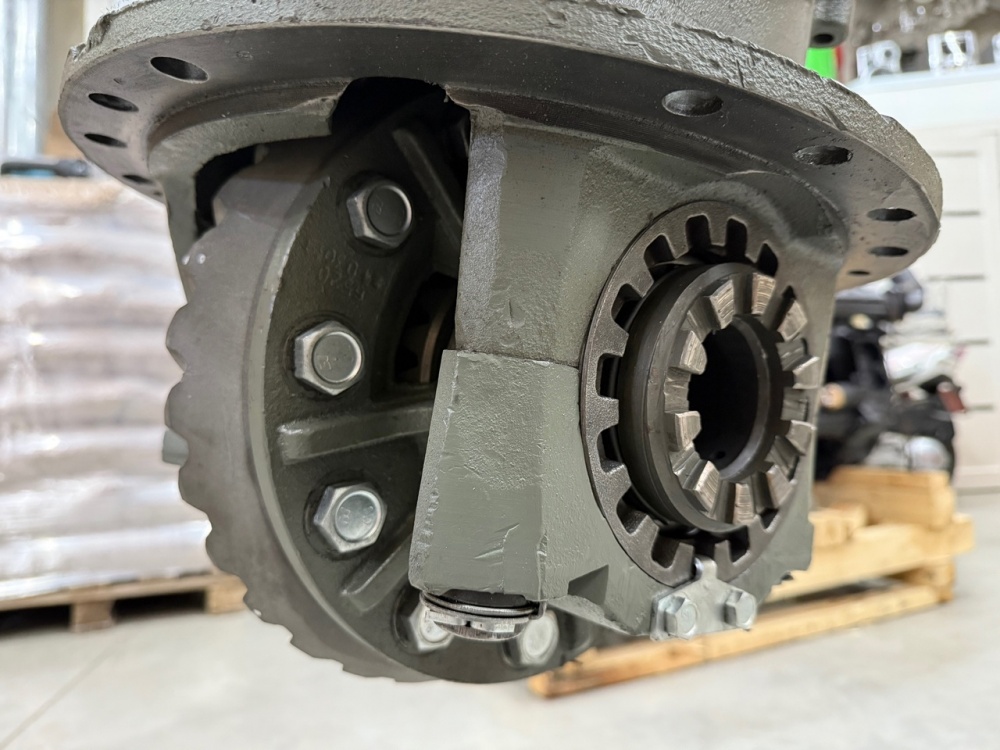 Редуктор средний 31/15 (КамАЗ 6520, 6522) (восстановлен в заводских условиях) / Завод 6520-2502011-20