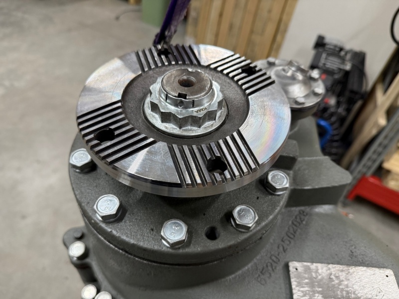 Редуктор средний 31/15 (КамАЗ 6520, 6522) (восстановлен в заводских условиях) / Завод 6520-2502011-20