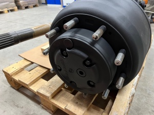 Колёсно ступичная группа переднего моста правая 6522,65225,65226,65228 / Madara 340-022-7401